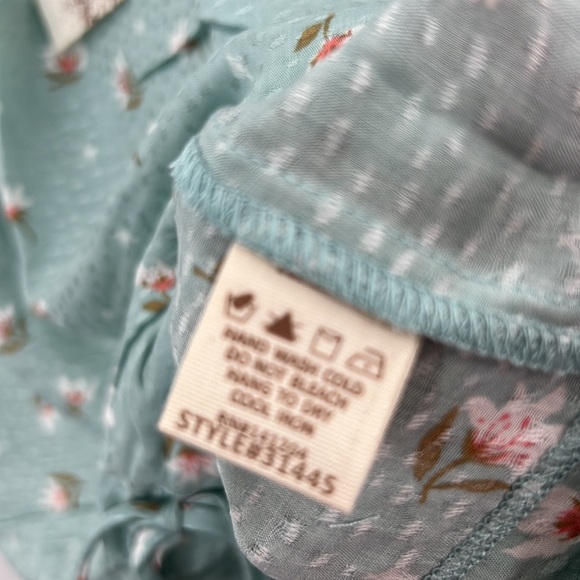 🆕Hem & Thread Ruffle Sleeve Short Set Cinch Detail Floral Pattern S,M & L Sets - Picture 6 of 6